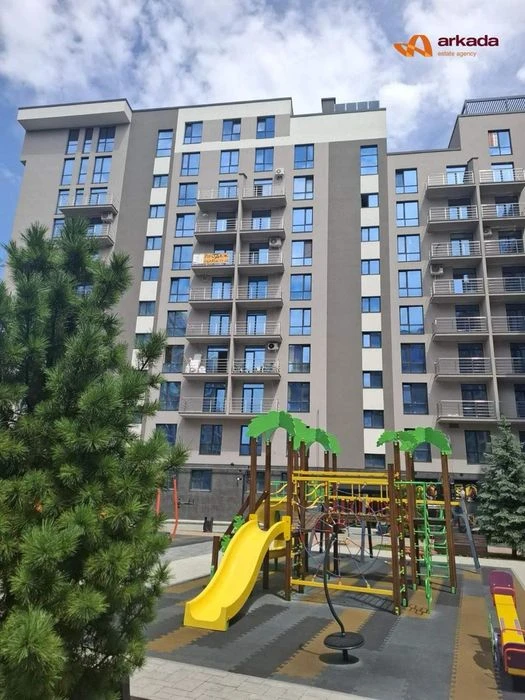 Продам 2 кімнатну повноцінну квартиру в найкращому ЖК біля о