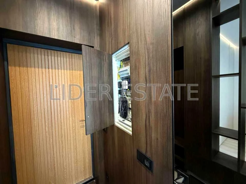 Квартира. Ужгород, Героїв 128-ї Бригади вул. (8 Березня), 56