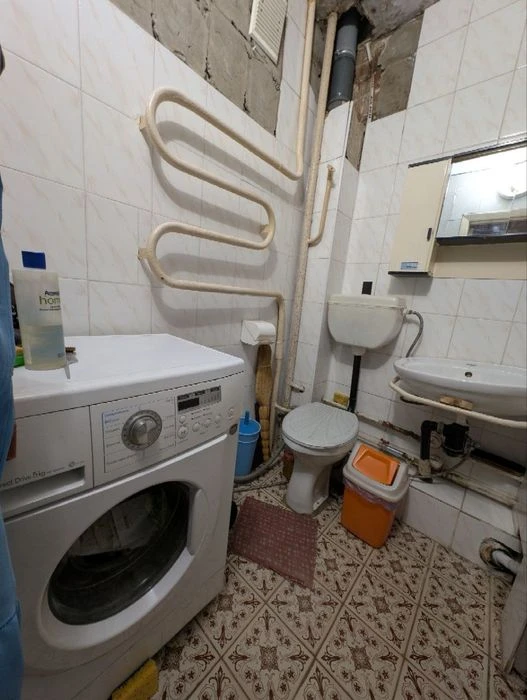Продаю 1 кім квартиру по вул Василя Черновія,14(Гагаріна)