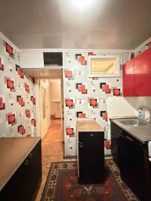 В продажу 3 к к в Центрі / вул. Робоча ( Сухий Фонтан )