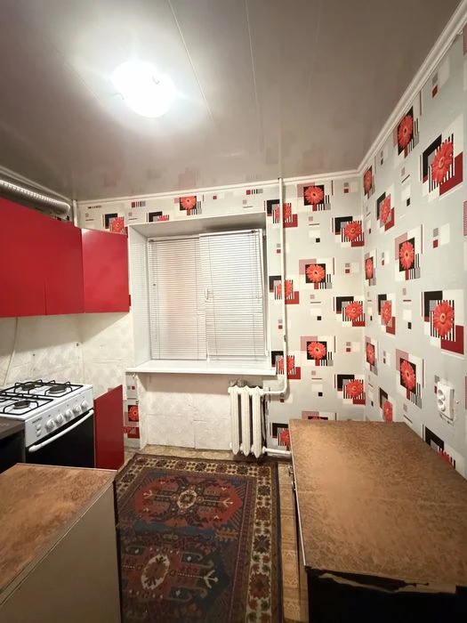 В продажу 3 к к в Центрі / вул. Робоча ( Сухий Фонтан )