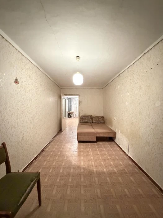 В продажу 3 к к в Центрі / вул. Робоча ( Сухий Фонтан )