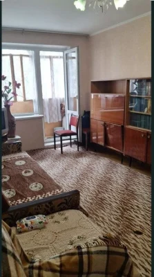 Продаётся 2 ком квартира 3я слободская