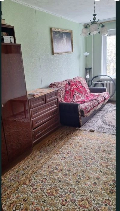 Продаётся 2 ком квартира 3я слободская