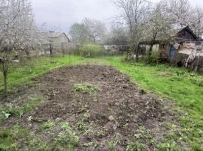 Продам 3 кімнатну квартиру.з власним подвірʼям
