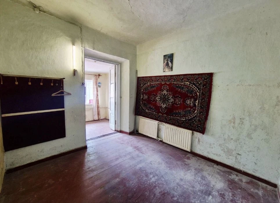 Продам частину Будинку в центрі міста вул.Карабінерна