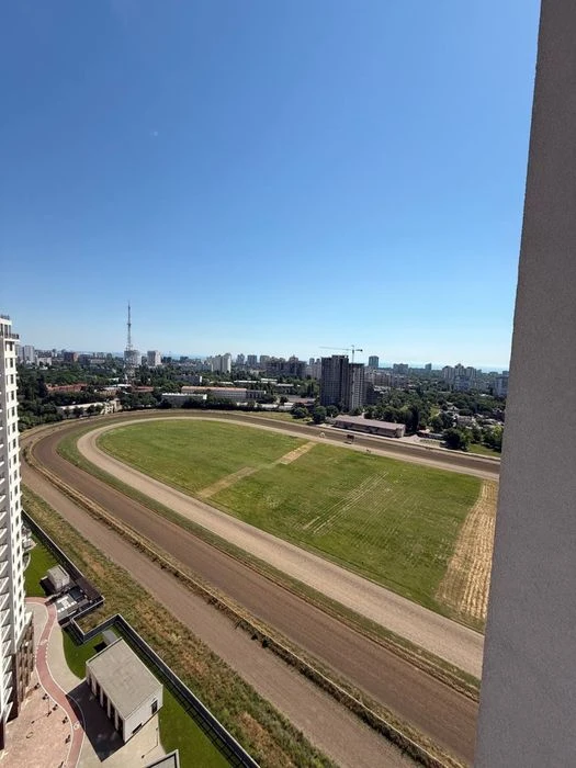 Продам 1 комнатную квартиру 43 м Кадорр Сити,, Краснова, Вы