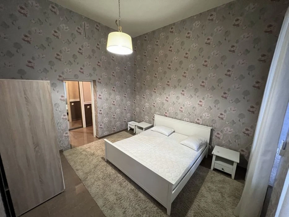 Продаж квартири метро Олімпійська