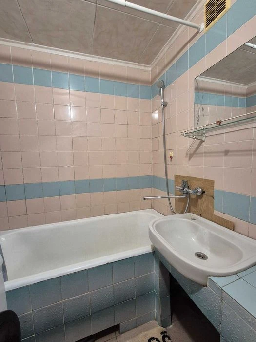Продаж 1к квартири! Йорданська 11. Метро Оболонь 11 хв.  єВі