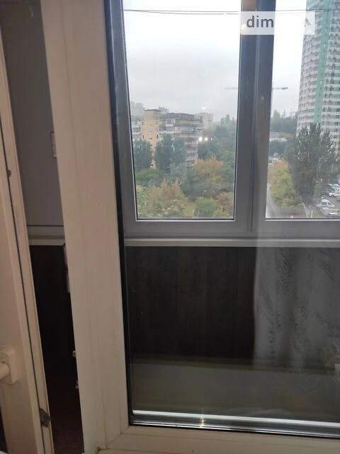 Здам в оренду кімнату на вул. Вишгородська 32/2 довгостроков