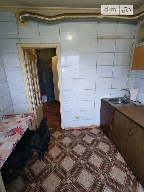 Здам в оренду кімнату на вул. Вишгородська 32/2 довгостроков