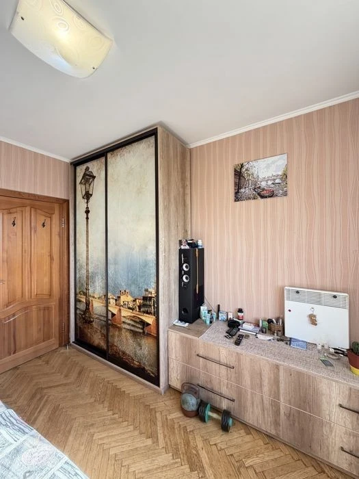 Продам 3к квартиру, Доброхотова, 1, 72 кв, Житомирська, Акад
