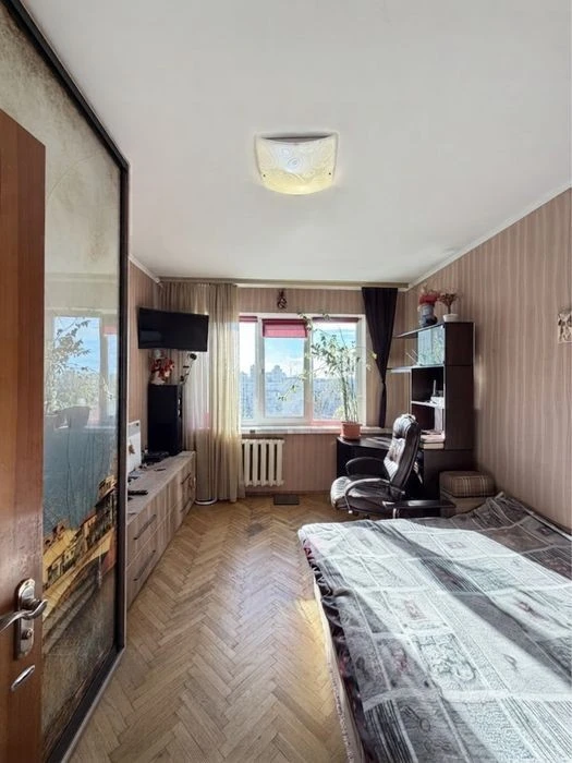 Продам 3к квартиру, Доброхотова, 1, 72 кв, Житомирська, Акад