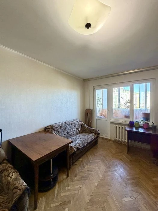 Продам 3к квартиру, Доброхотова, 1, 72 кв, Житомирська, Акад