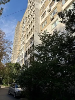 Продам 3к квартиру, Доброхотова, 1, 72 кв, Житомирська, Акад