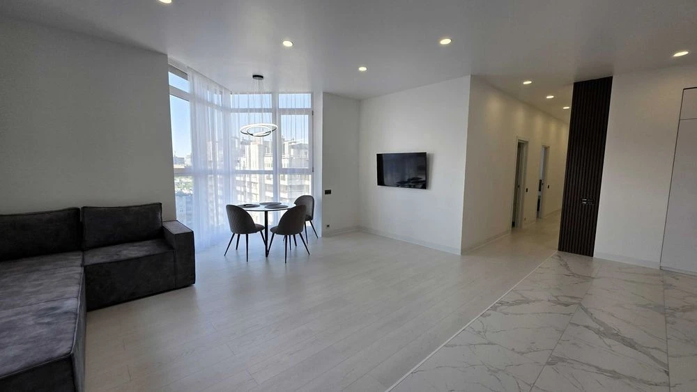 Продаж 3к квартири 80 м² | вул. Андрія Верхогляда 14А | ЖК D