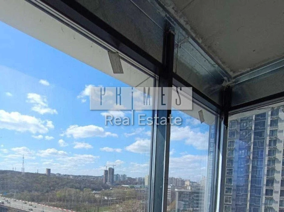 Продаж 4к квартири 106м2 без ремонту Edelweiss House Звірине