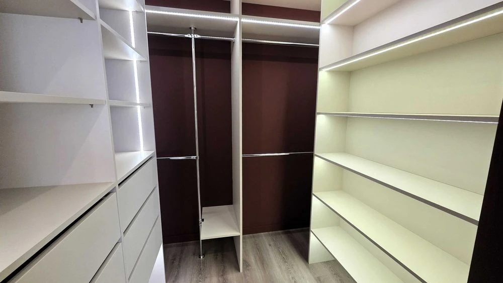 Продаж 3к квартири з ремонтом 101.4 м² | вул. Андрія Верхогл