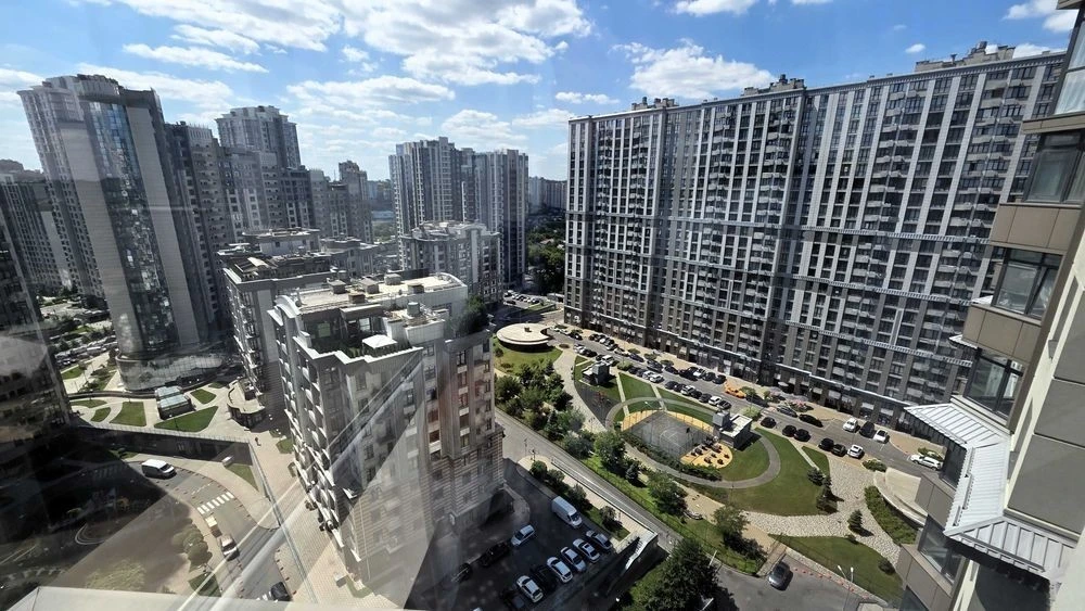 Продаж 3к квартири з ремонтом 101.4 м² | вул. Андрія Верхогл