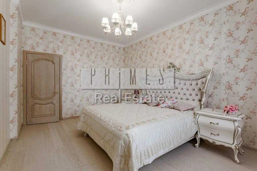 Продаж 2к квартира 86м2 ремонт RiverStone Дніпровська набере