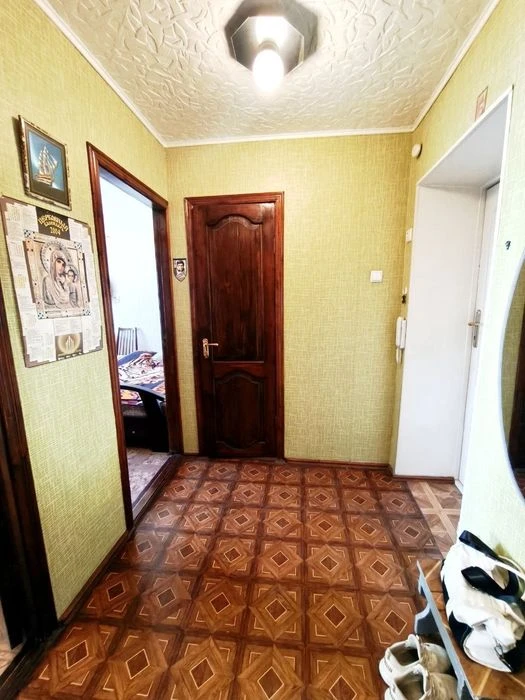1к квартира на Дніпропетровській дорозі