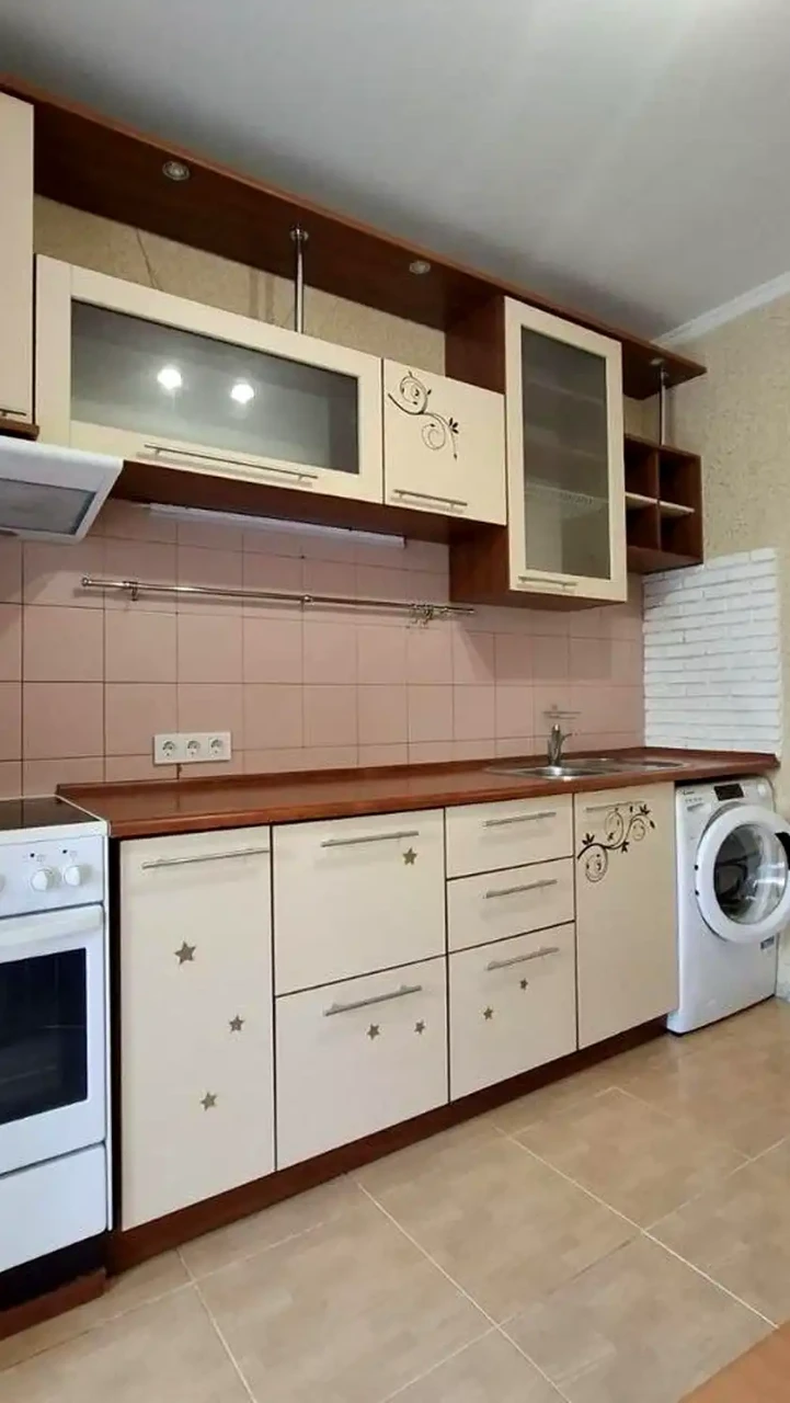 Apartment for sale 1-room 42 m² 2/14 floor.