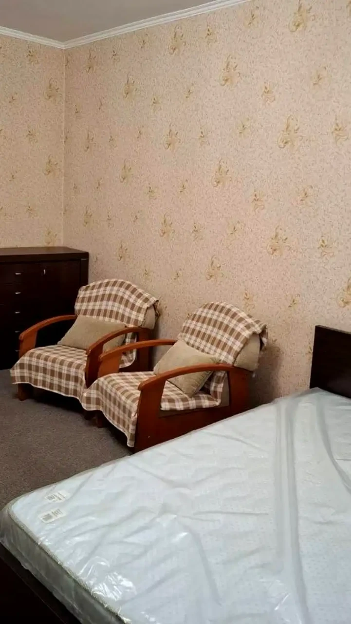Apartment for sale 1-room 42 m² 2/14 floor.