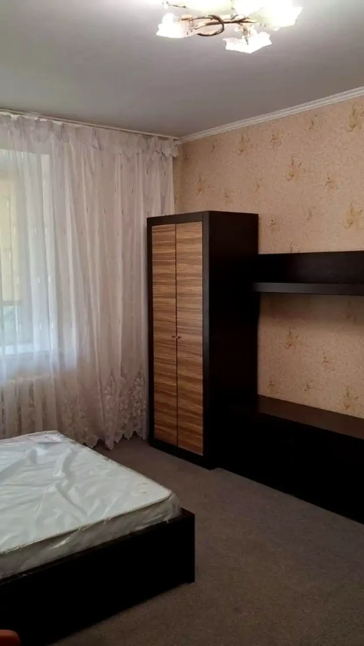 Apartment for sale 1-room 42 m² 2/14 floor.