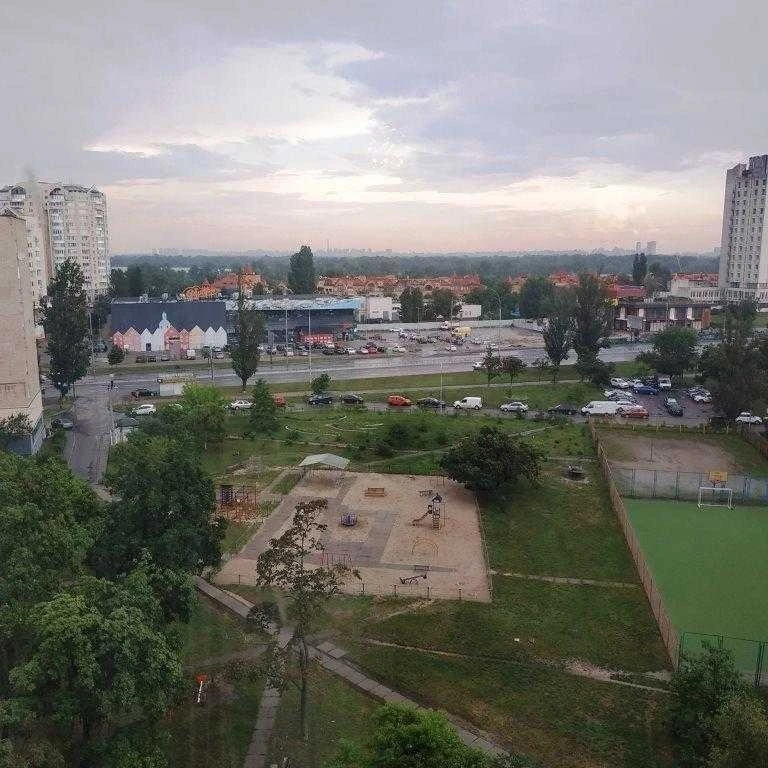 Продаж 1-кімнатної квартири 34.5 м², Героїв Сталінграда прос