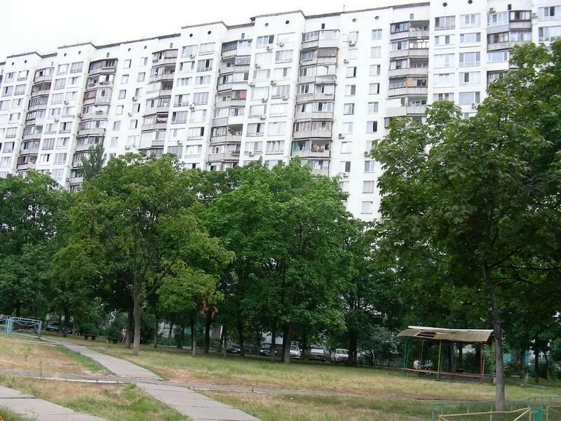 Продаж 1-кімнатної квартири 34.5 м², Героїв Сталінграда прос