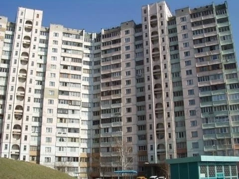 Продаж 3-кімнатної квартири 79.3 м², Наталії Ужвій вул., 9
