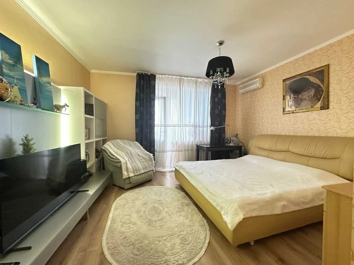 1-room apartment for sale 57 m², Urlivska St., 11A