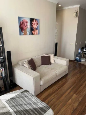 3-room apartment for sale, renovated, furnished, Comfort Town residential complex
