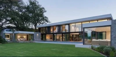 Modern Resort Style! House in the park! 10th century Big Fountain! 1
