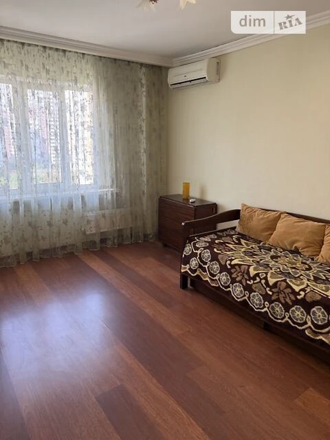 For sale 2-room apartment 56 sq. m. on Dragomanova St. 3A • ID 3465
