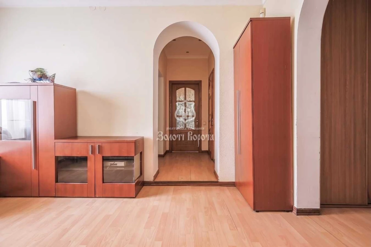 Sale of 2-room apartment 48.5 m², Akademika Grekova St.,