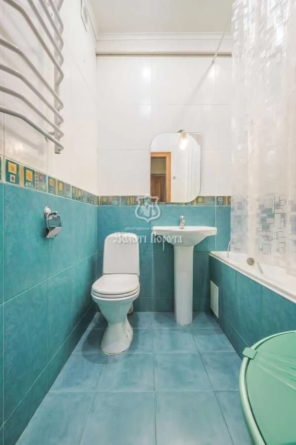 Sale of 2-room apartment 48.5 m², Akademika Grekova St.,