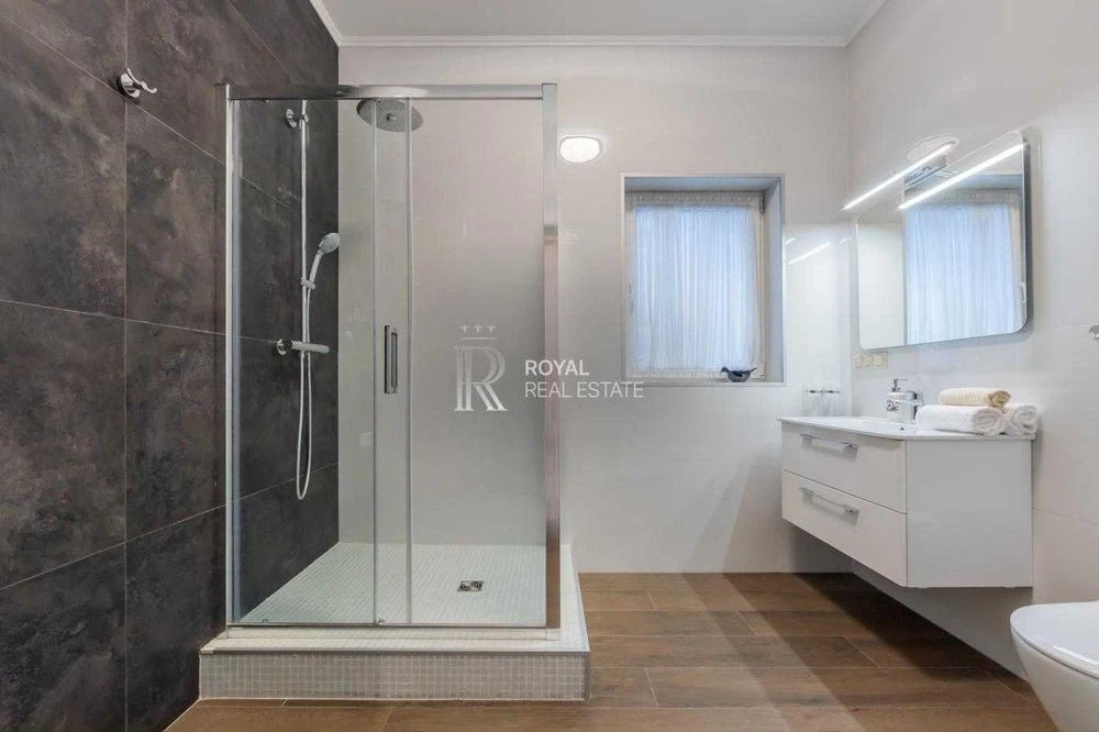 Apartment for sale in the residential complex "Central Park". Metro station Lybidska. Pechersk