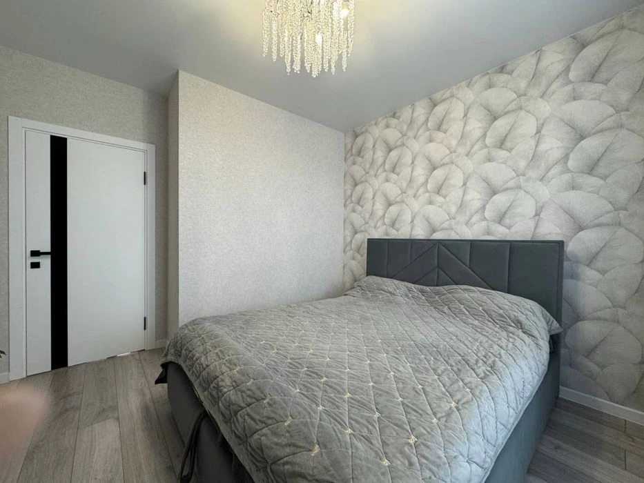Продається 3-кімнатна квартира ,Академічний