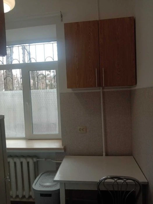 Здаю 2 кімнатну квартиру в районі Севастопольської площі