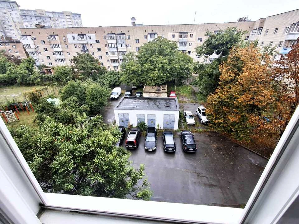 Квартира. Київ, Брюссельська вул. (Гончарова)