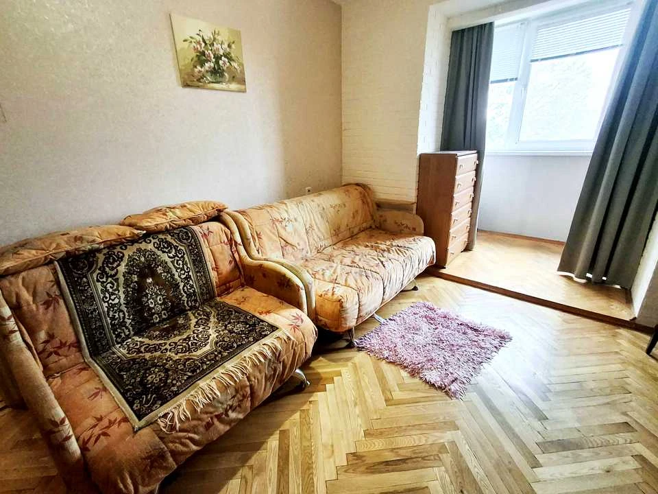 Квартира. Київ, Брюссельська вул. (Гончарова)