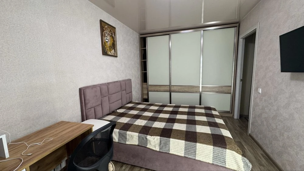 Продам, двокімнатна , 12квартал, Терра,