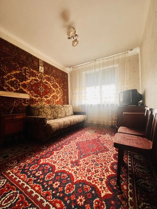 Продам  2-кім кв. на Попова, 6 повхерх, район «Ятрань»