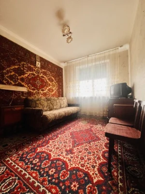 Продам  2-кім кв. на Попова, 6 повхерх, район «Ятрань»