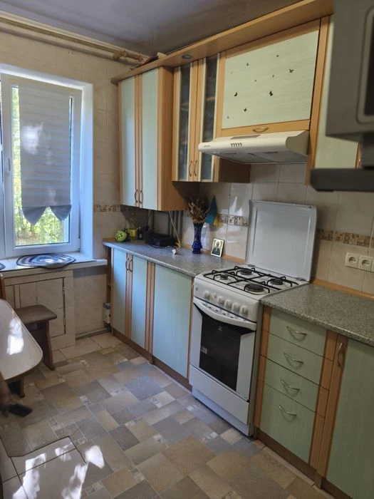 Продам 2 кімнатну квартиру, Попова