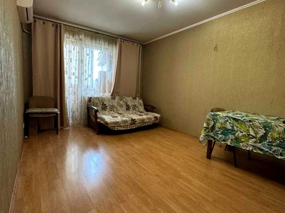 Apartment. Kharkiv, Valentynivska St. (Blyukhera)