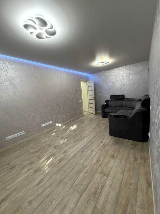 2к! квартира, Алмазний, 2/5 пов, 46 м2, роздільні кімнати, є