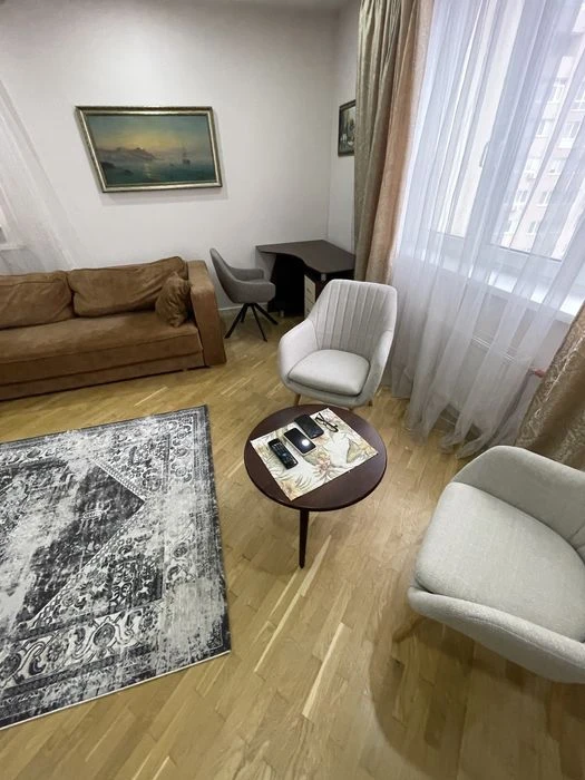 Продажа 2х комнатной квартиры 85 кв. Киев Голосеевский пр. Н