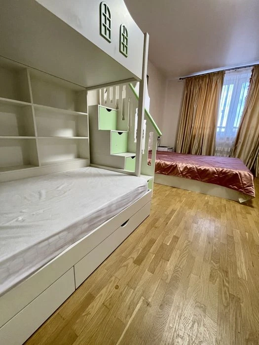 Продажа 2х комнатной квартиры 85 кв. Киев Голосеевский пр. Н